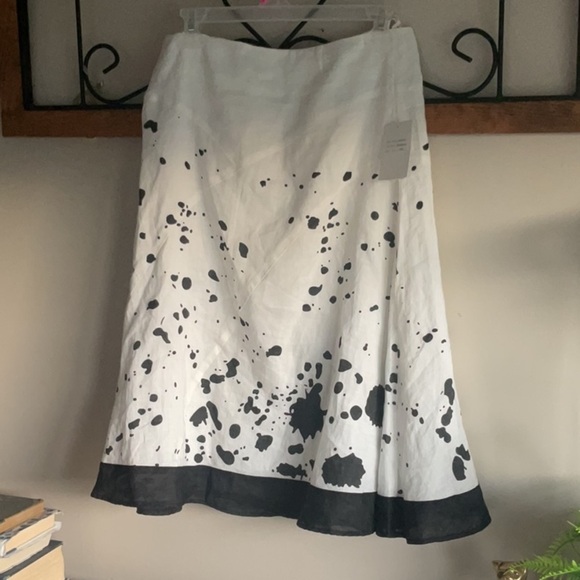 GILANI White Midi Skirt - Picture 3 of 9